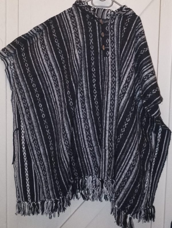 Poncho Rectangle Black White Diamond