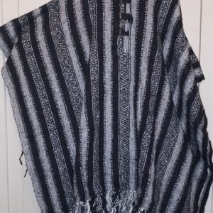 Poncho Rectangle Black White Oval