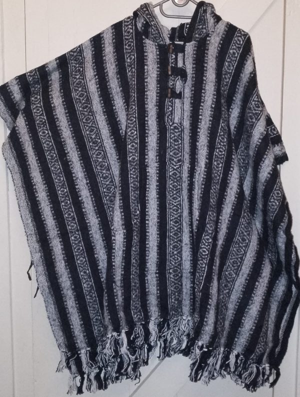 Poncho Rectangle Black White Oval