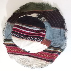 Frill hats wire