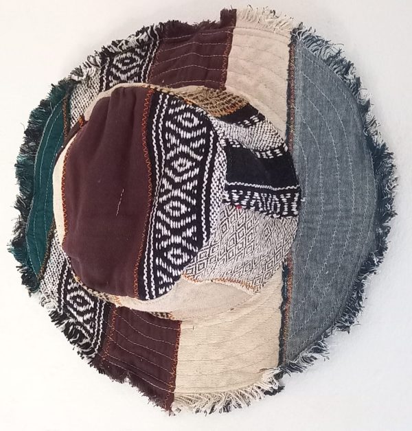 Frill hats wire