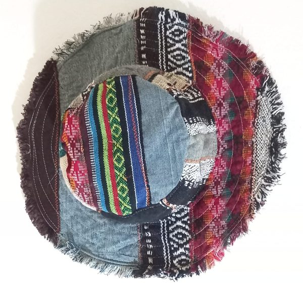 Frill hats wire