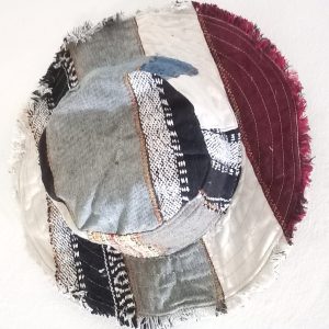Frill hats wire