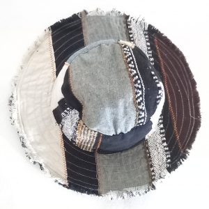 Frill hats wire