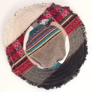 Frill hats wire