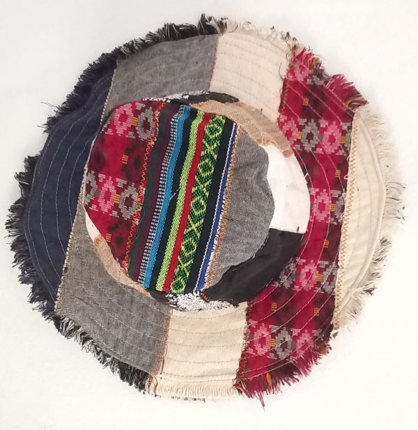 Frill hats wire