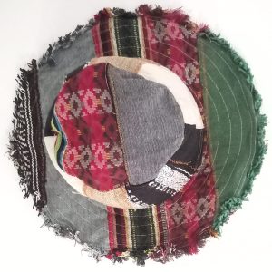 Frill hats wire